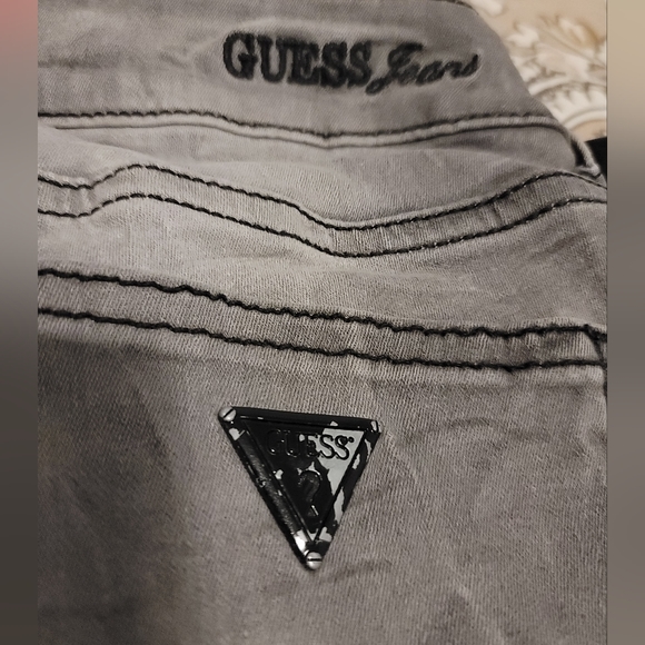 🔴2/$15 - GUESS jeans womens - Picture 4 of 4
